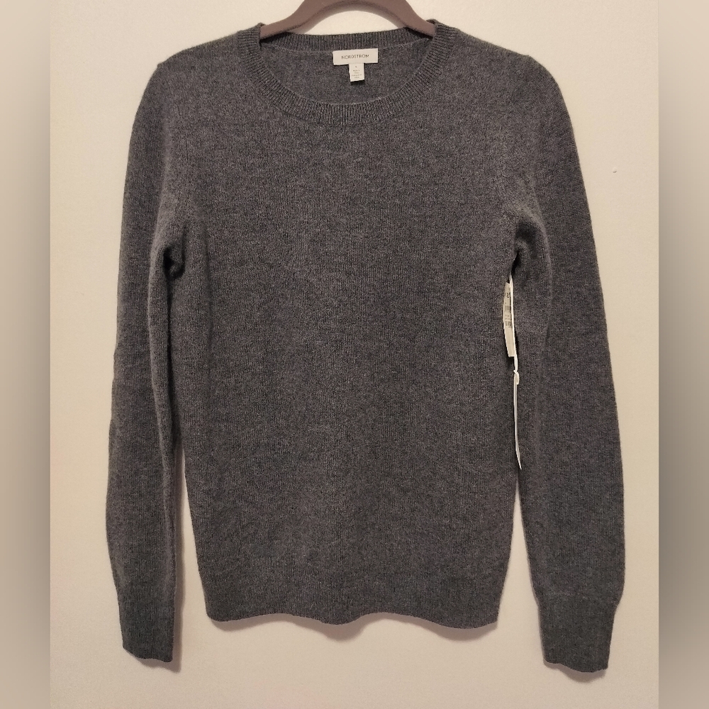 NWT Nordstrom Women's Grey Heather Crewneck Sweater S